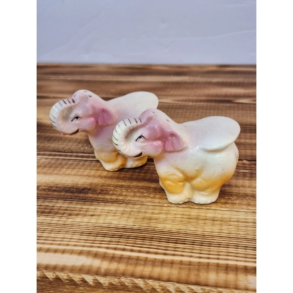 VTG McM‎ JAPAN PORCELAIN MINI Elephants Salt & PEPPER SHAKERS-POTTERY 50 60
